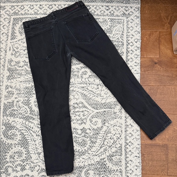 Hugo Boss Men's Black Slim Straight Jeans - Picture 3 of 4